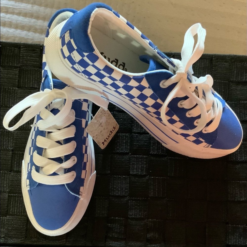 Cute blue and white Mudd sneakers size 8